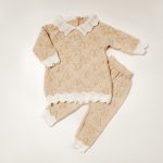 Rochie tricotată cu colanți