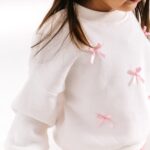Costum de fete cu funde - imagine 3