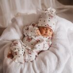 Body cu colanți și căciulă - imagine 6